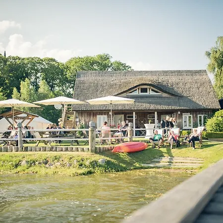 Schwimmende Usedom Feriehus Krummin