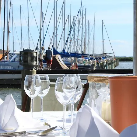 Ferienhaus Schwimmende Usedom *