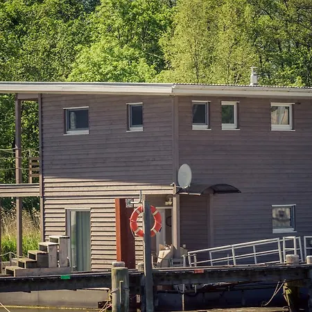 Casa de Férias Schwimmende Usedom Krummin