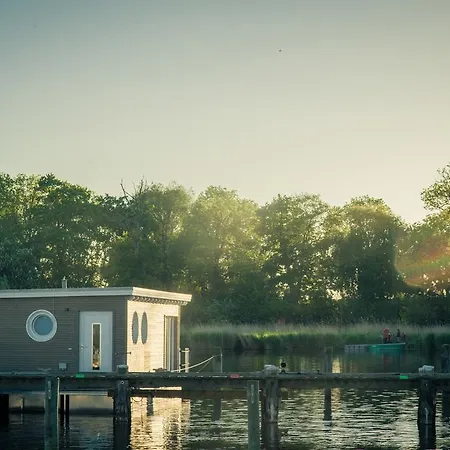 Schwimmende Usedom Ferienhaus *