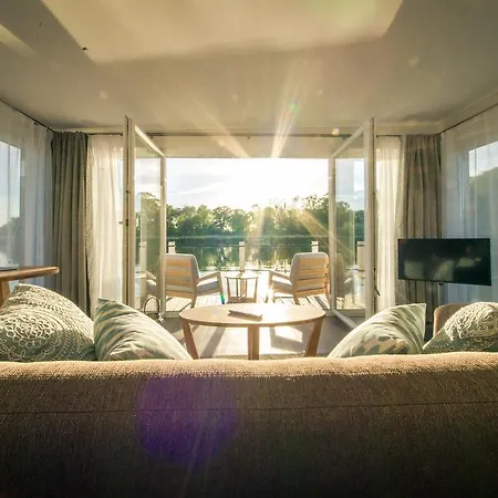 Schwimmende Usedom Feriehus Krummin