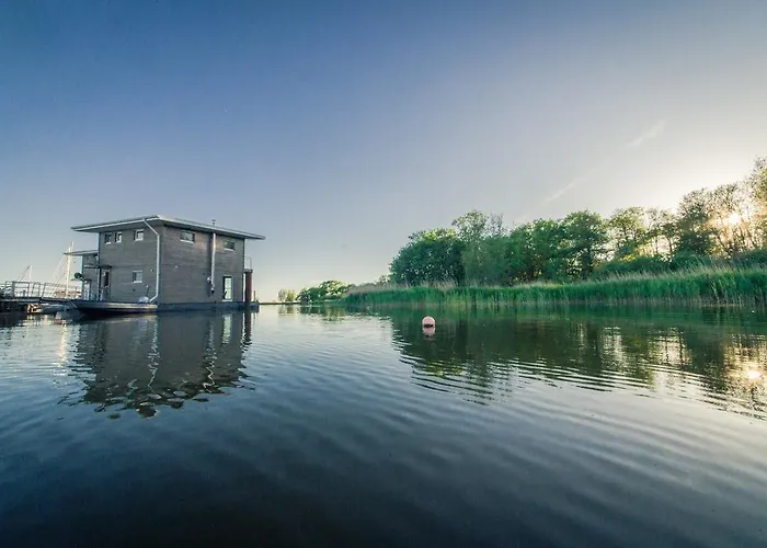 度假居 Schwimmende Usedom Krummin